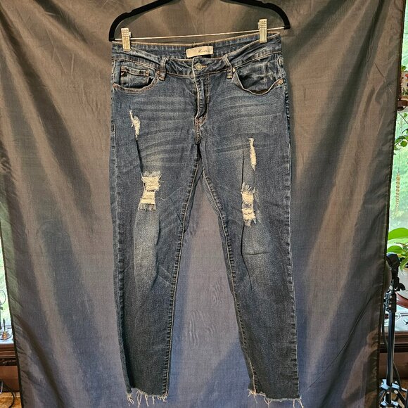 Kancan stretchy distressed jeans. Size 11/29 - Picture 1 of 5
